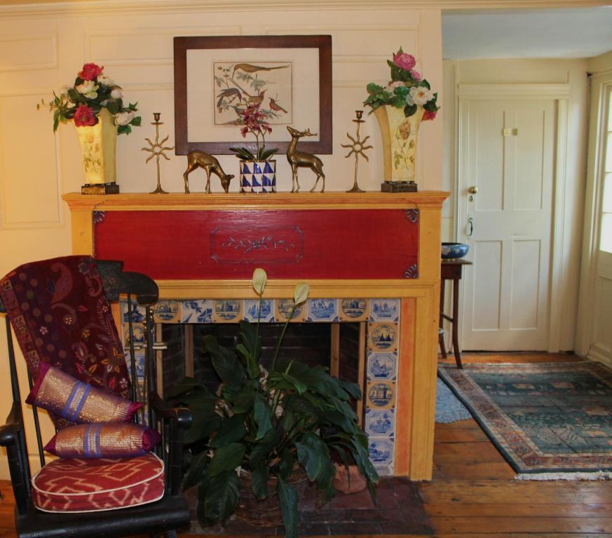 مبيت وإفطار فينيارد هافن The 1720 House المظهر الخارجي الصورة
